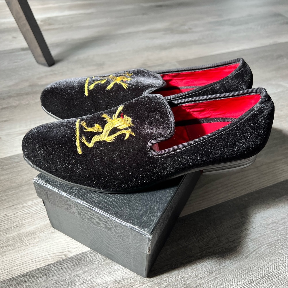 Dress shoes
